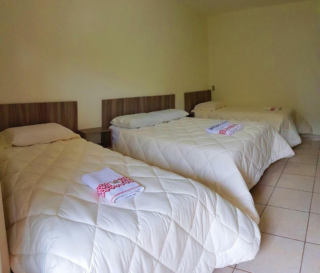 Hotel Imperador Caldas 圣阿马鲁-达因佩拉特里斯 外观 照片
